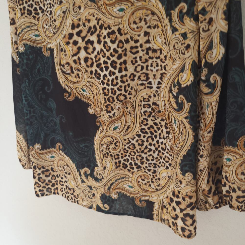 Chicos Womens Blouse Chicos 1 Standard Size 8 Leopard Print Sheer Lightweight - Picture 12 of 12